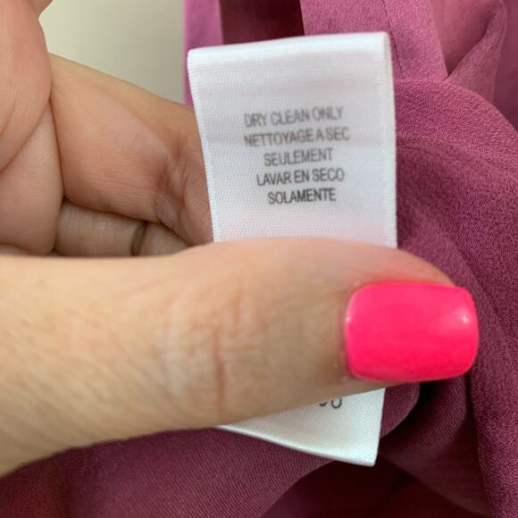 BCBGMaxazria Silk V-Neck Flutter Sleeve Short Sleeve Purple Plum Blouse - Picture 4 of 5